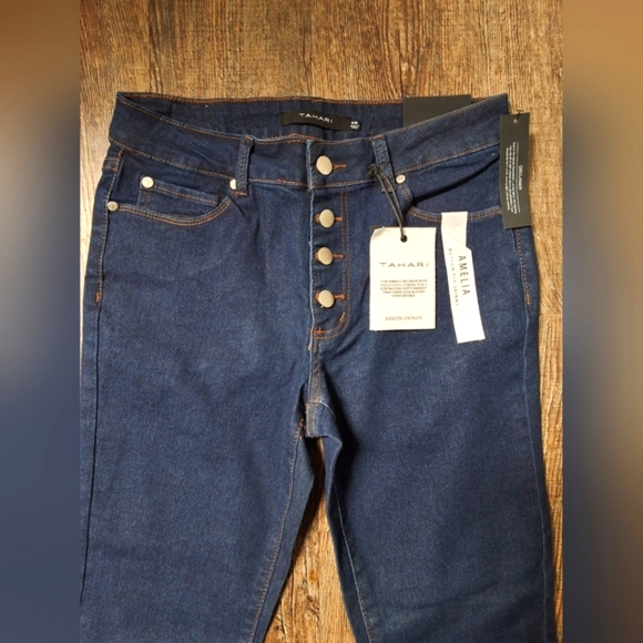 TAHARI Jeans - Size 6/28 - Picture 2 of 4